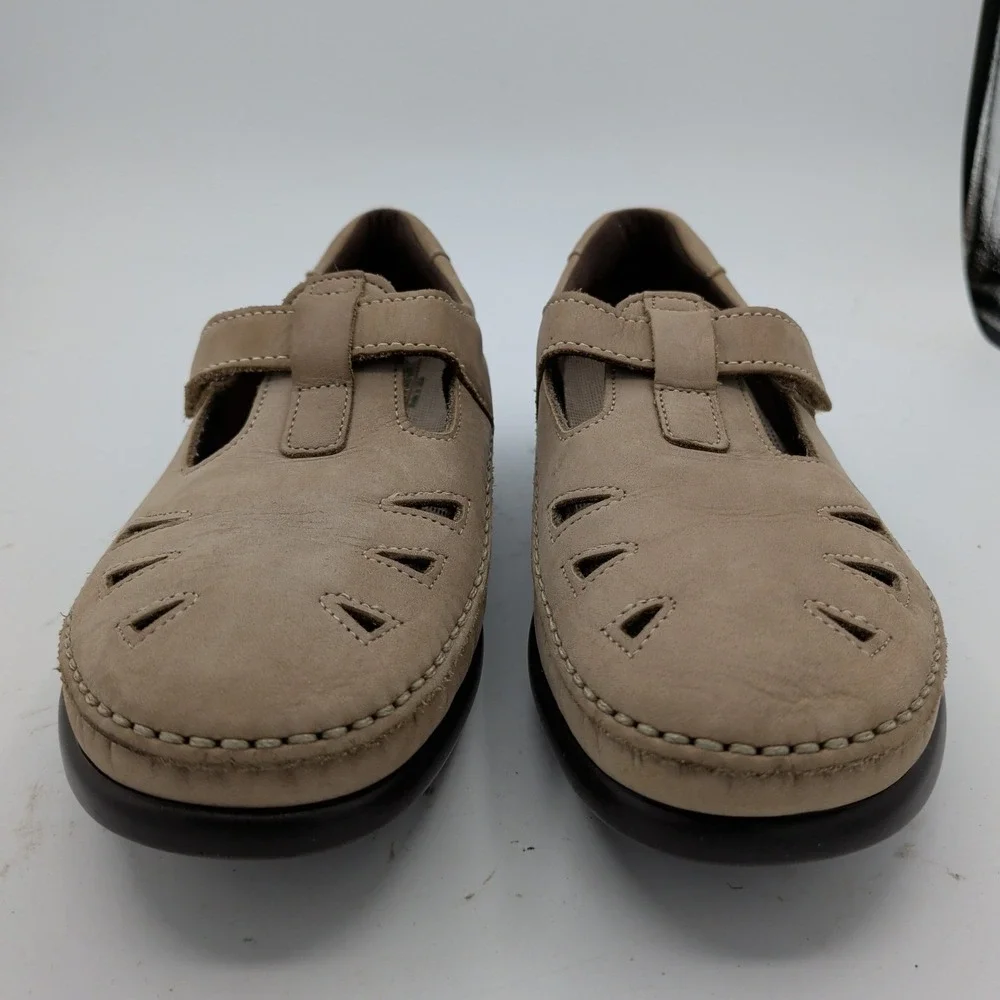 SAS Roamer Women 8 Taupe Leather Comfort Mary Jane Walking Shoes Made in USA